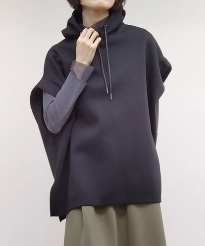 ZMKAT32120  スリーブレスフーディ
