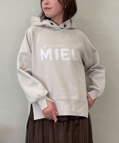 ZMKCE01089 al'aise modulation 裏起毛ロゴデザインパーカー