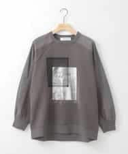 ZMKCE04118 al'aise modulation(アレーズモジュレーション) 箔プリントロゴスウェットプルオーバー ダークグレー