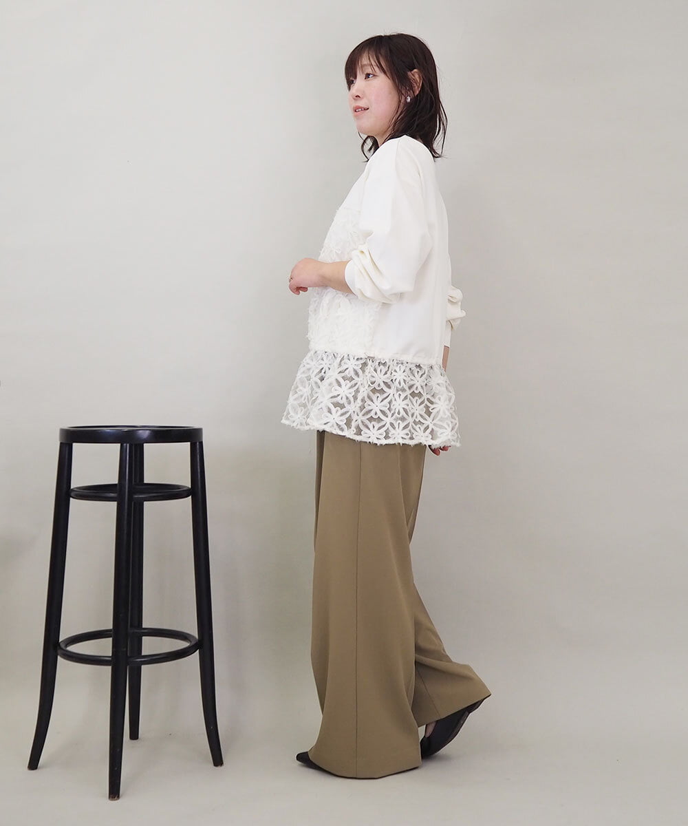 ZMKEE01108 al'aise modulation(アレーズモジュレーション) 【2WAY】フラワーチュールレースドロストプルオーバー アイボリー