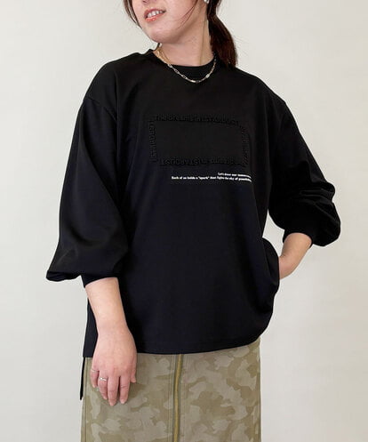 ZMKEE04110 al'aise modulation エンボスロゴスクエアヘムプルオーバー