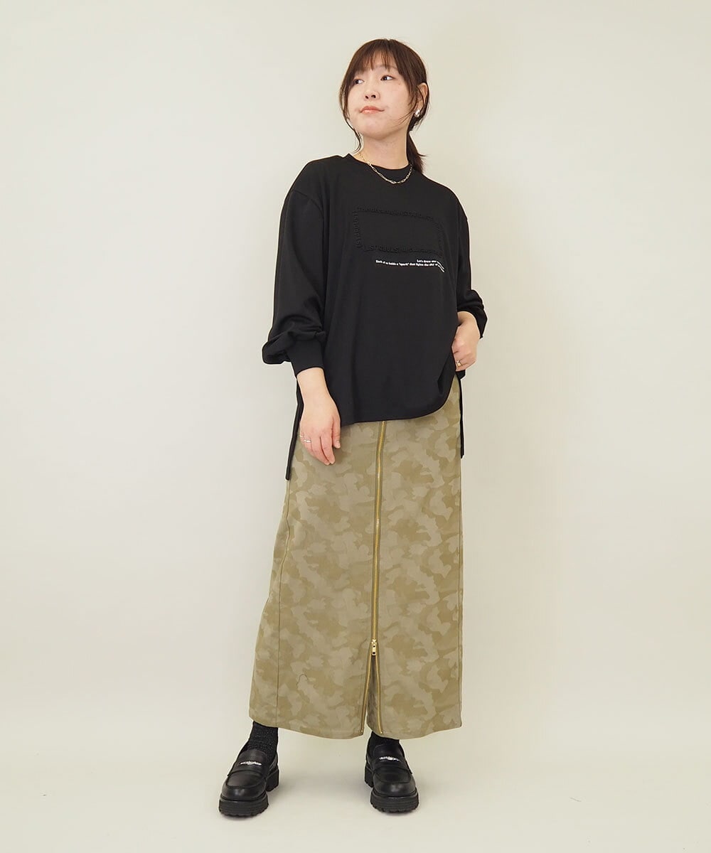 ZMKEE04110 al'aise modulation(アレーズモジュレーション) エンボスロゴスクエアヘムプルオーバー ブラック