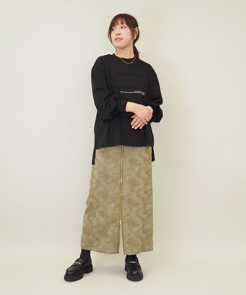 ZMKEE04110 al'aise modulation(アレーズモジュレーション) エンボスロゴスクエアヘムプルオーバー ブラック