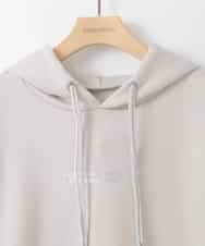 ZMKEE07128 al'aise modulation(アレーズモジュレーション) 箔ロゴラメコードフーディー ベージュ