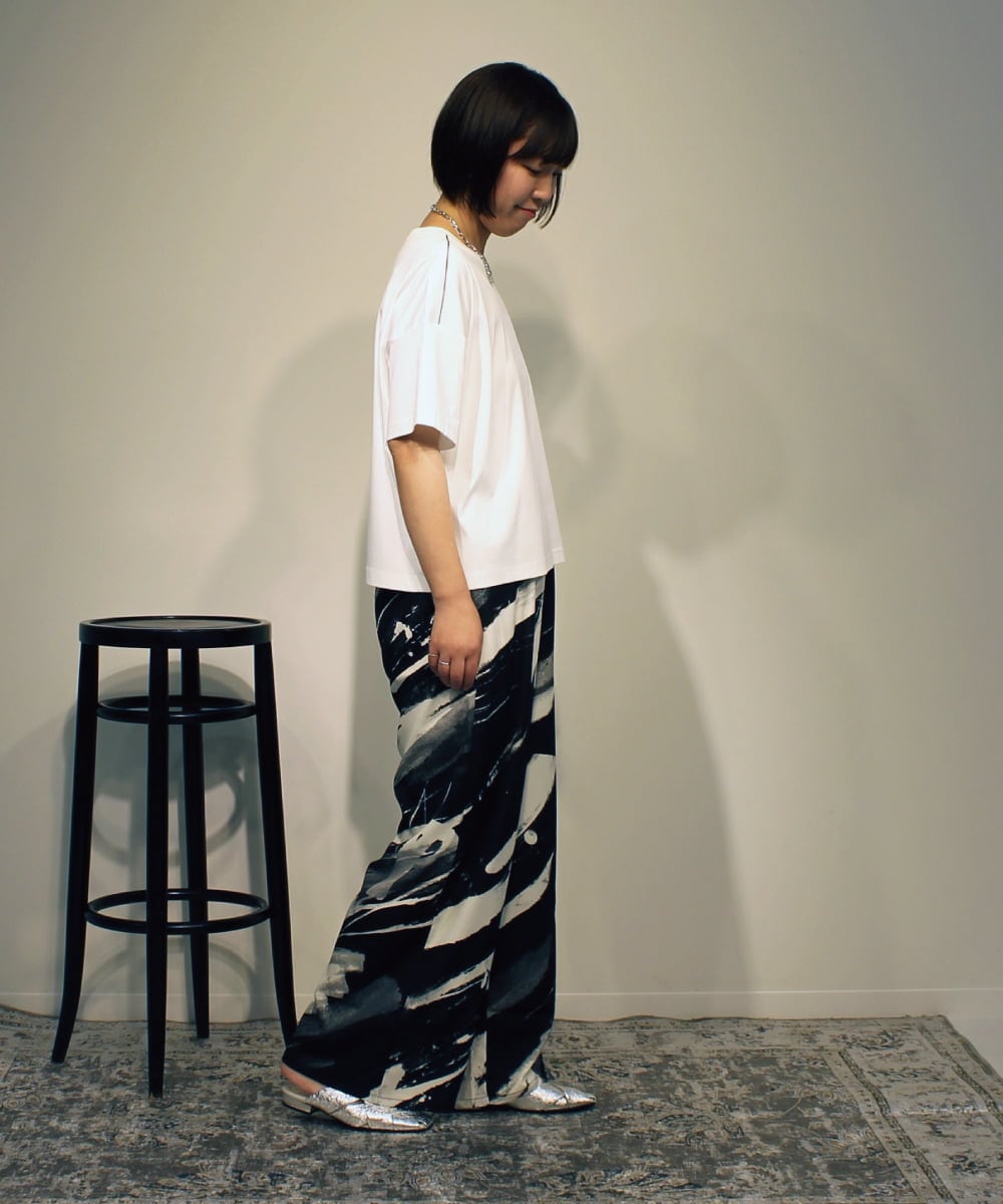 ZMKGB30099 al'aise modulation(アレーズモジュレーション) 【洗える】パイピングアクセントロゴTシャツ ホワイト