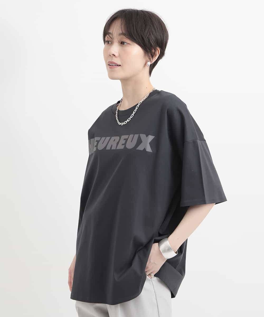 ZMKGB47100 al'aise modulation(アレーズモジュレーション) オーバーサイズロゴプリントTシャツ ダークグレー