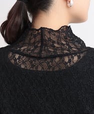 ZMKGB48080 al'aise modulation(アレーズモジュレーション) レース刺繍ハイネックプルオーバー ブラック