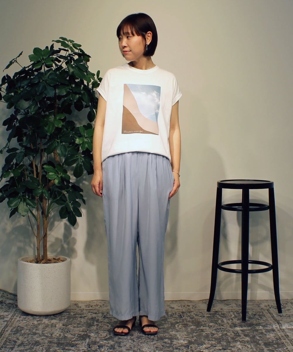 ZMKGB56089 al'aise modulation(アレーズモジュレーション) 【日本製】アートプリントフレンチスリーブTシャツ ホワイト