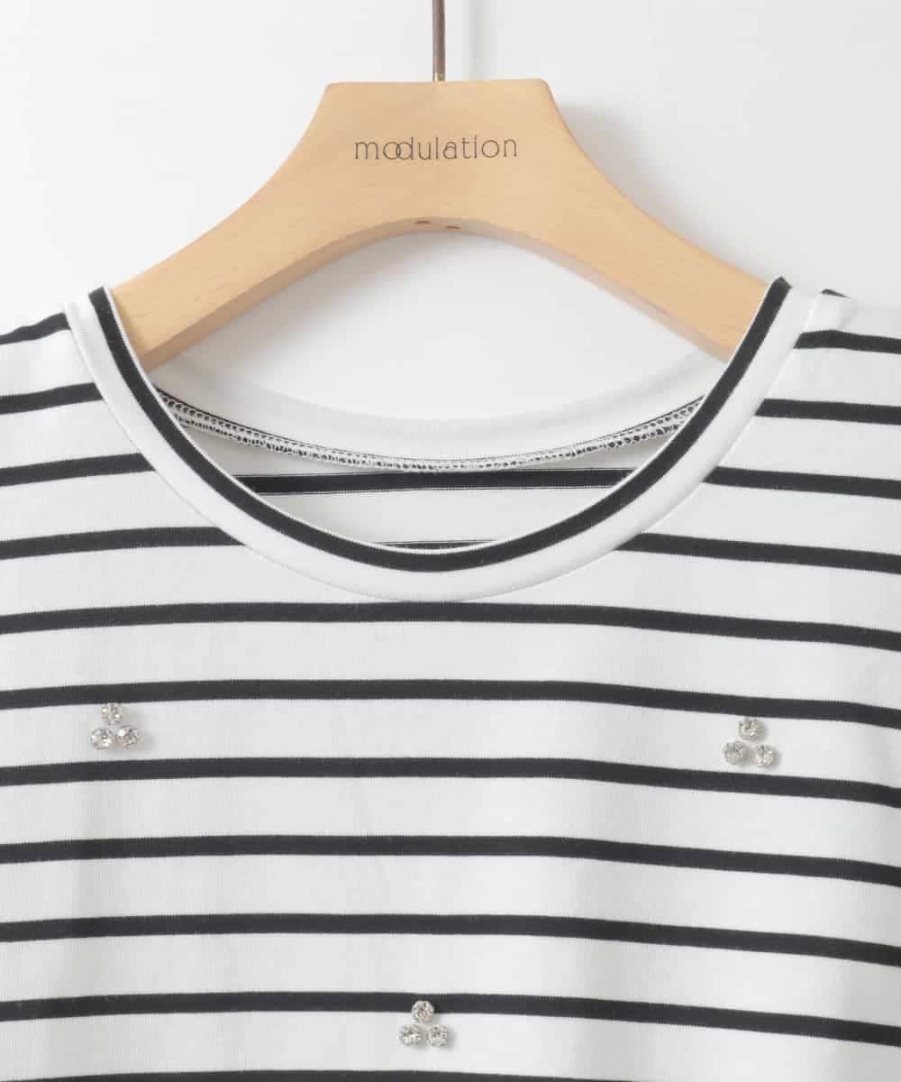 ZMKGE24099 al'aise modulation(アレーズモジュレーション) ビジューポイント切り替えフレアボーダーカットソー ホワイト