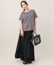 ZMKGE26079 al'aise modulation(アレーズモジュレーション) 立体ステッチロゴデザインTシャツ ダークグレー