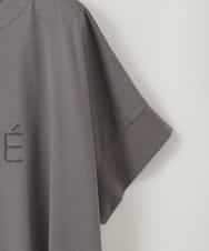 ZMKGE26079 al'aise modulation(アレーズモジュレーション) 立体ステッチロゴデザインTシャツ ダークグレー