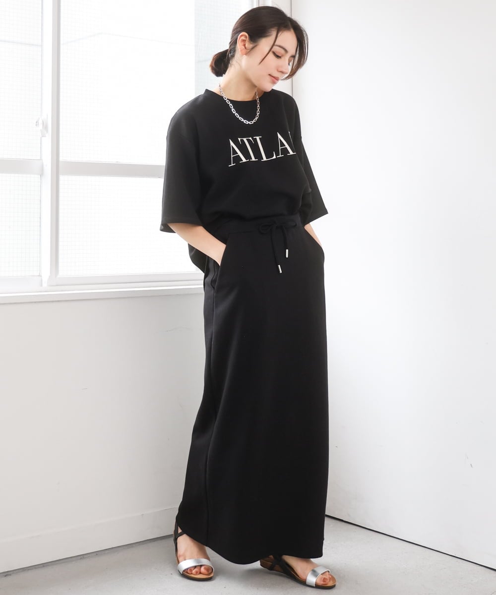 ZMKGE38110 al'aise modulation(アレーズモジュレーション) 刺繍ロゴハーフスリーブカットソー ブラック