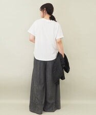 ZMKGE39090 al'aise modulation(アレーズモジュレーション) ロゴステッチデザインTシャツ ホワイト