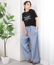 ZMKGE39090 al'aise modulation(アレーズモジュレーション) ロゴステッチデザインTシャツ ブラック