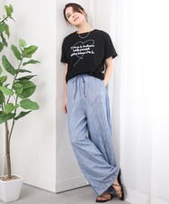 ZMKGE39090 al'aise modulation(アレーズモジュレーション) ロゴステッチデザインTシャツ ブラック