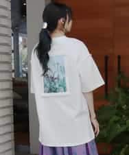 ZMKGQ23110 al'aise modulation(アレーズモジュレーション) フラワーグラフィックTシャツ ホワイト