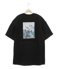ZMKGQ23110 al'aise modulation(アレーズモジュレーション) フラワーグラフィックTシャツ ブラック