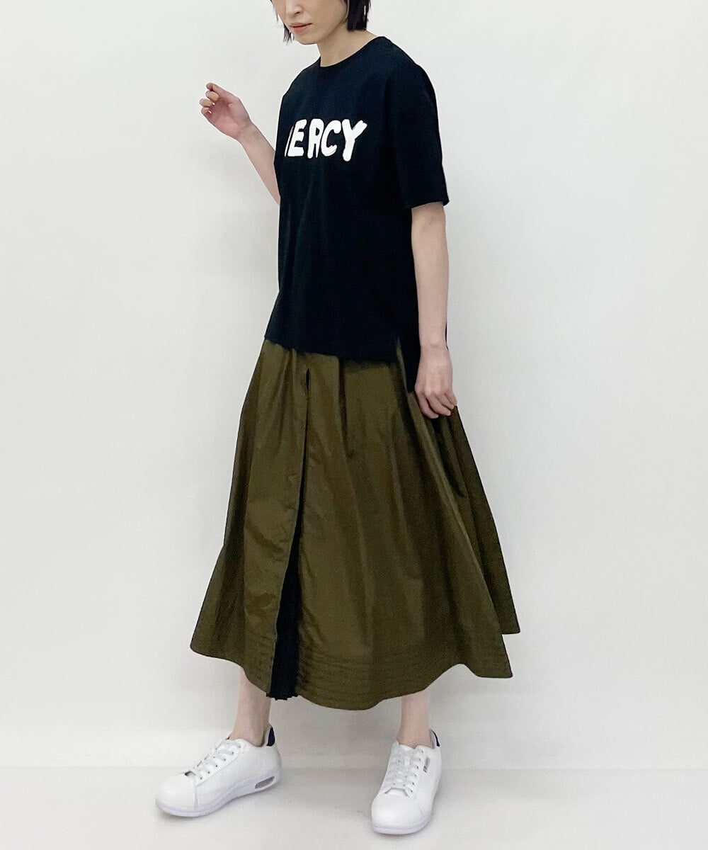 ZMKGT19089 al'aise modulation(アレーズモジュレーション) 【日本製】ドロップショルダーロゴ Tシャツ ブラック