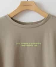 ZMKGW39080 al'aise modulation(アレーズモジュレーション) ロゴ刺繍ドルマンカットソー ベージュ
