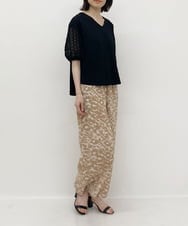 ZMKHT38120 al'aise modulation(アレーズモジュレーション) レーススリーブVネックカットソー ブラック