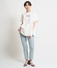 ZMKHW34059 al'aise modulation(アレーズモジュレーション) フレアロゴTシャツ ホワイト