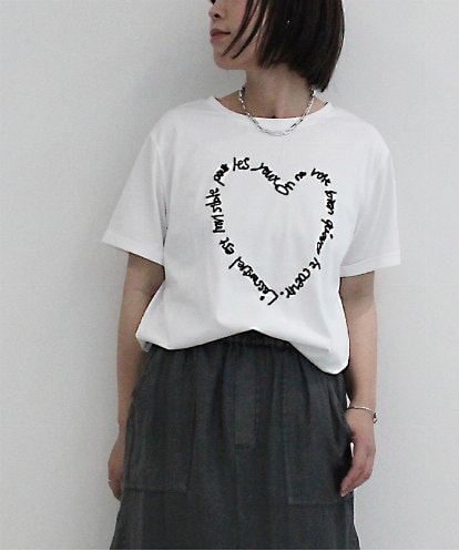 ZMKIB75090 al'aise modulation ハートロゴデザインTシャツ