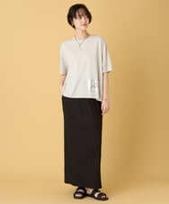 ZMKIE01099 al'aise modulation(アレーズモジュレーション) 【洗える】タグアクセントコットンTシャツ ライトグレー