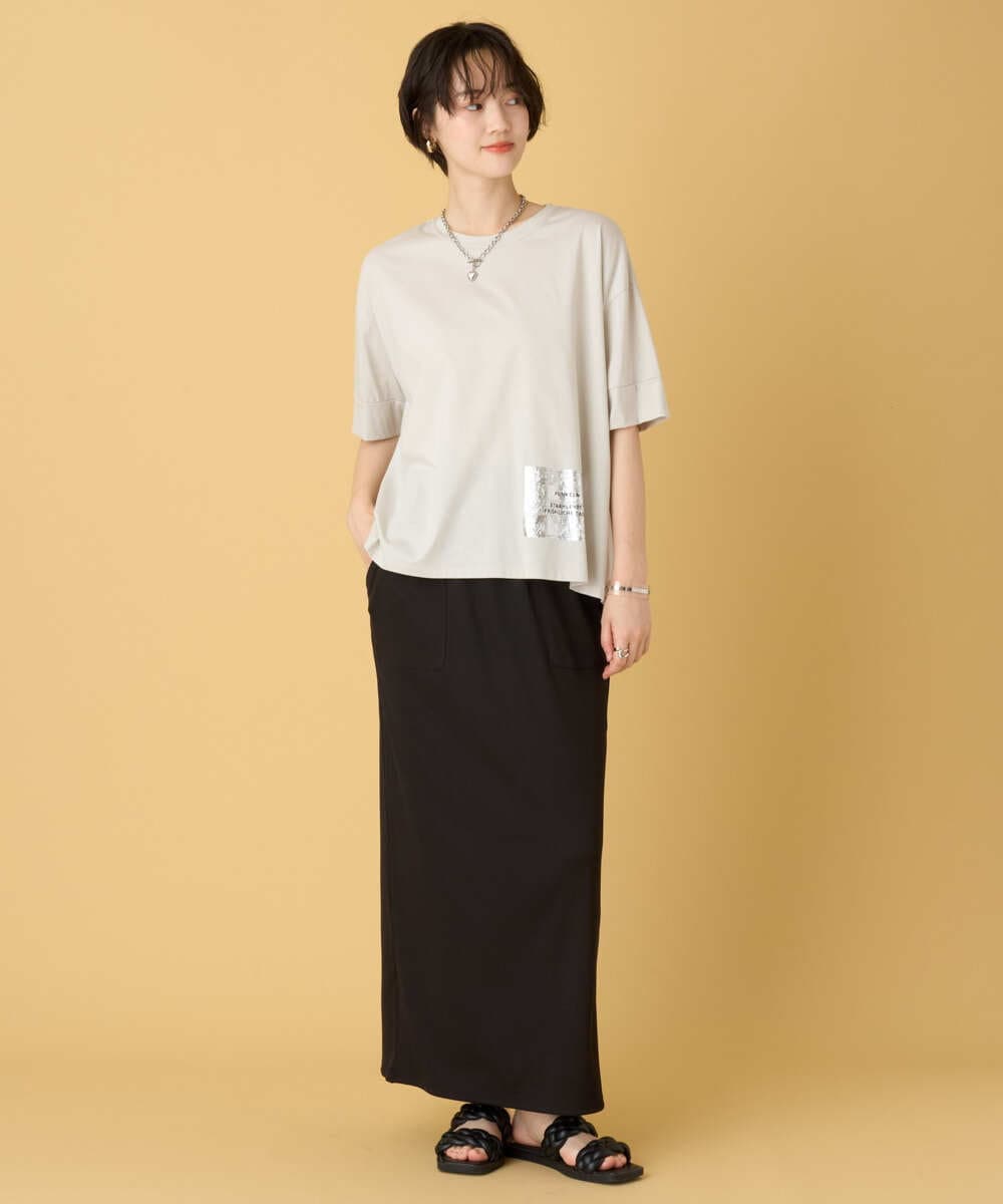 ZMKIE01099 al'aise modulation(アレーズモジュレーション) 【洗える】タグアクセントコットンTシャツ ライトグレー