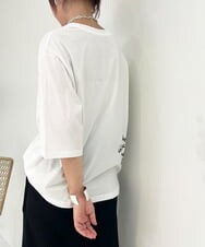 ZMKJB07079 al'aise modulation(アレーズモジュレーション) 【接触冷感】メッセージ刺繍デザインプルオーバー ホワイト