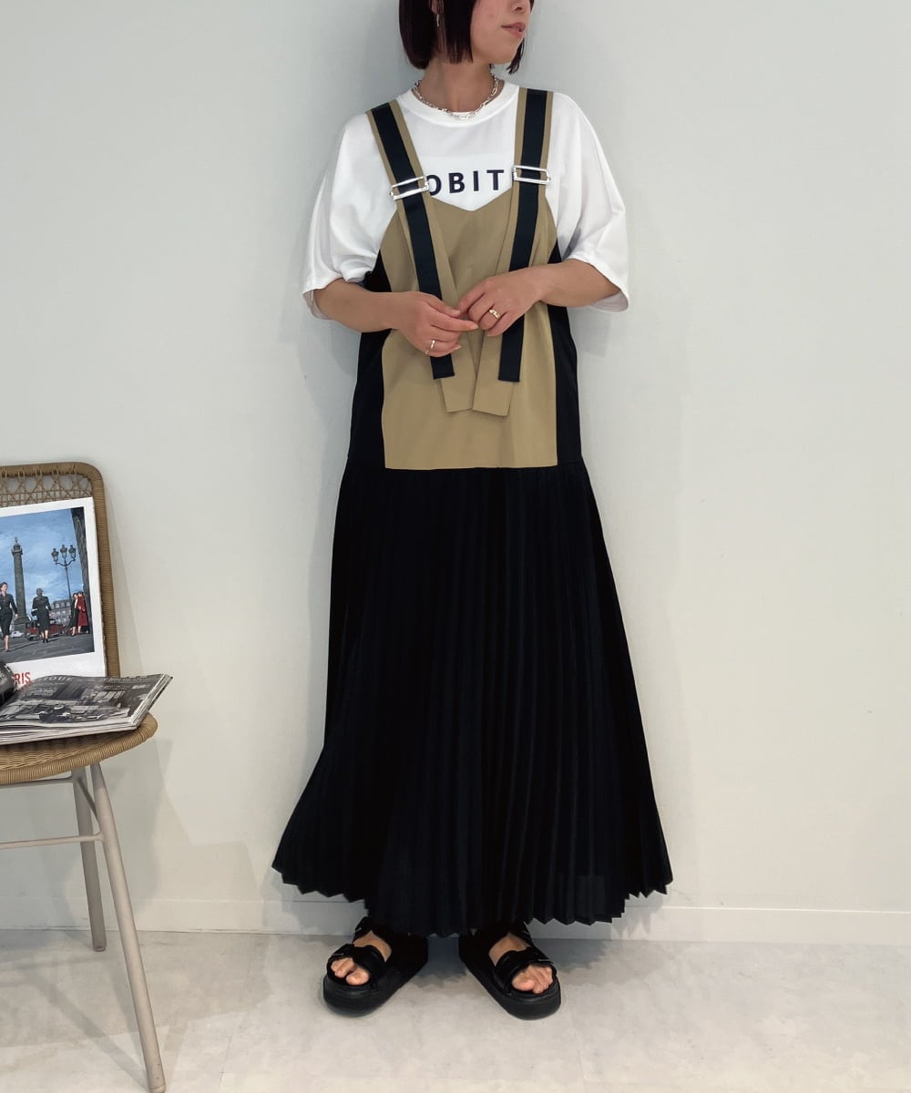 ZMKJB11080 al'aise modulation(アレーズモジュレーション) フロントロゴドルマンシルエットTシャツ ホワイト
