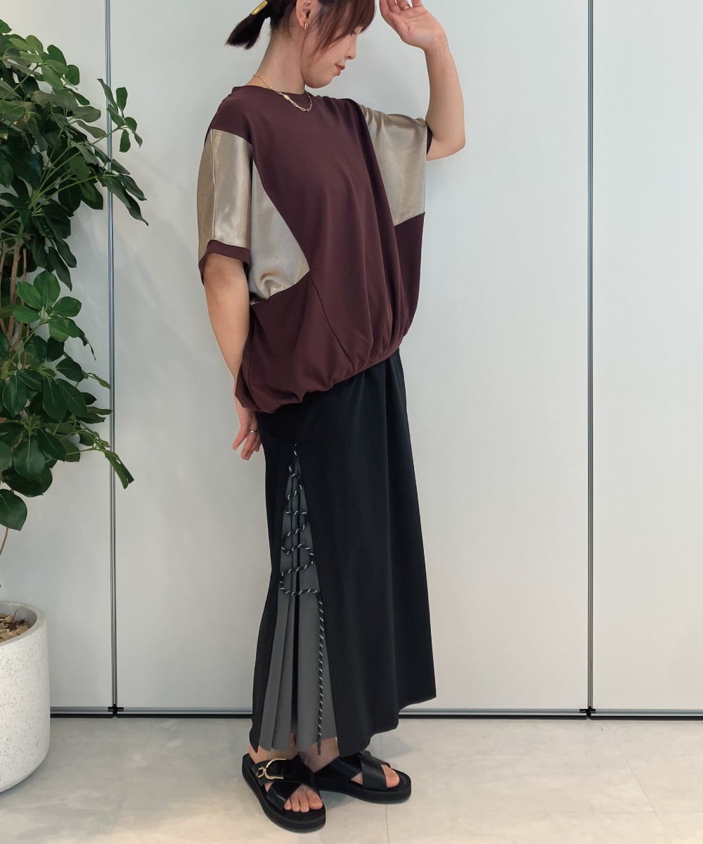 ZMKJB19079 al'aise modulation(アレーズモジュレーション) サテンライク切り替えカットソー ブラウン