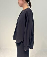 ZMKJB20090 al'aise modulation(アレーズモジュレーション) 【セットアップ対応・洗える】ドロップショルダースリットネックカットソー ネイビー