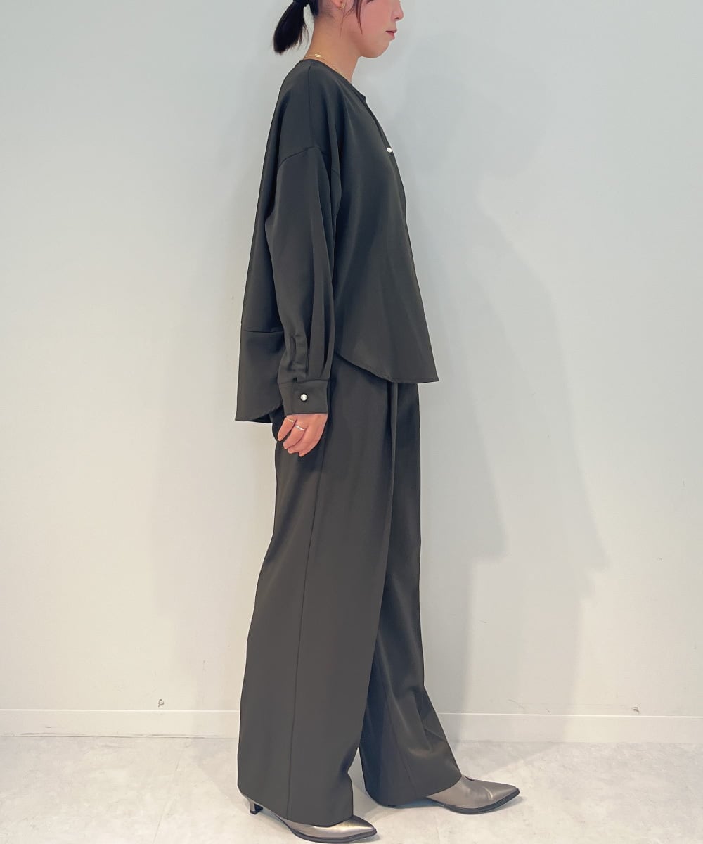 ZMKJB20090 al'aise modulation(アレーズモジュレーション) 【セットアップ対応・洗える】ドロップショルダースリットネックカットソー ブラウン