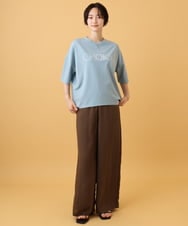 ZMKJE06069 al'aise modulation(アレーズモジュレーション) アクセントロゴデザインプルオーバー ライトブルー