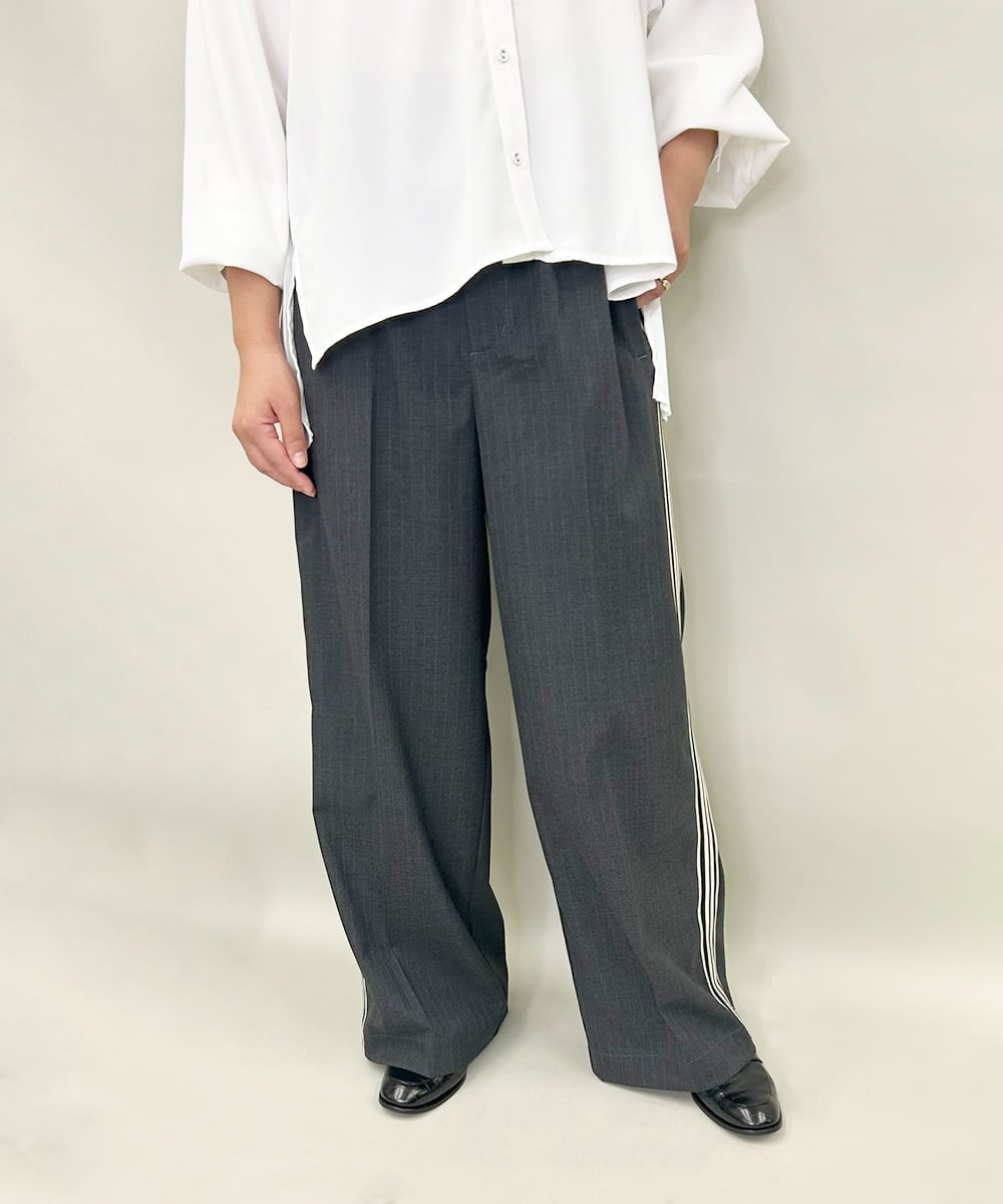 ZMLAE20180 al'aise modulation(アレーズモジュレーション) サイドテープデザインワイドパンツ グレー