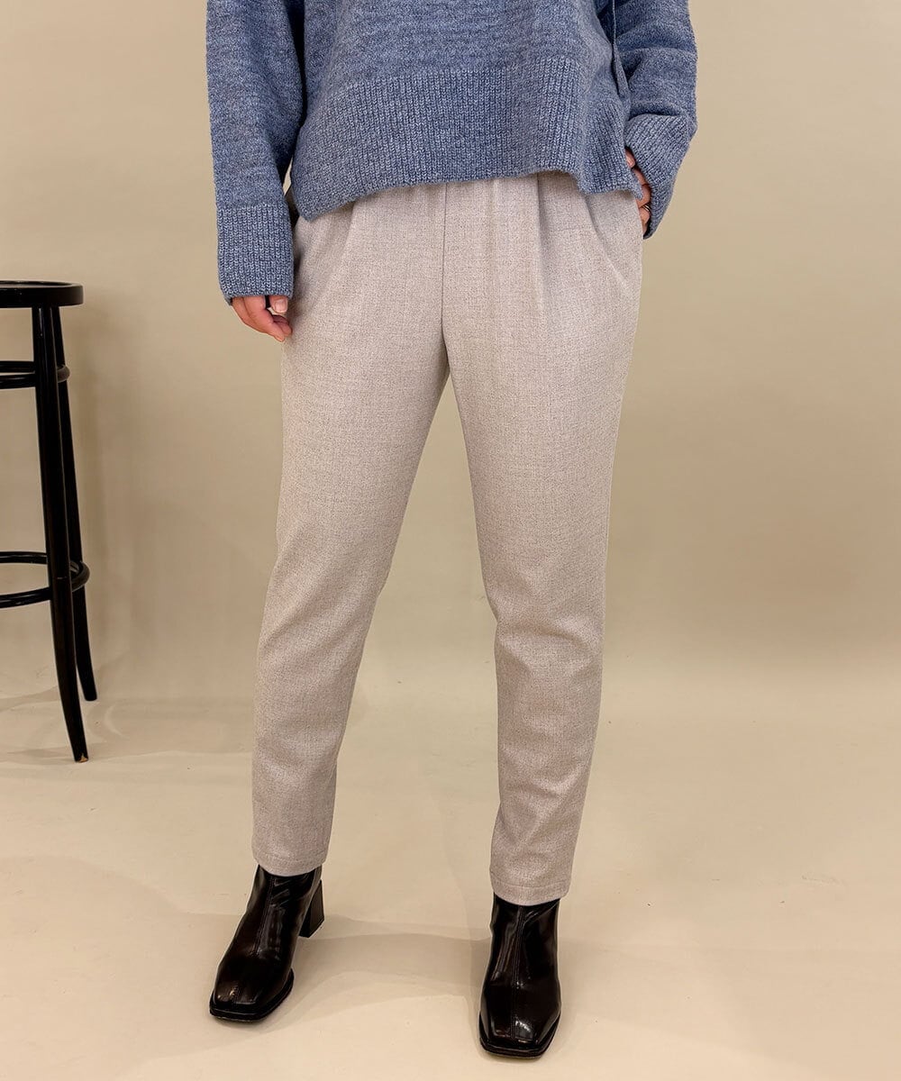 ZMLAE21130 al'aise modulation ウールライクツイルテーパードパンツ