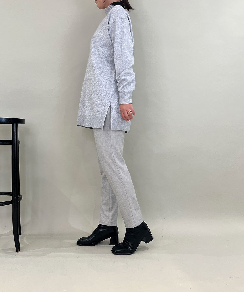 ZMLAE21130 al'aise modulation(アレーズモジュレーション) ウールライクツイルテーパードパンツ ライトグレー