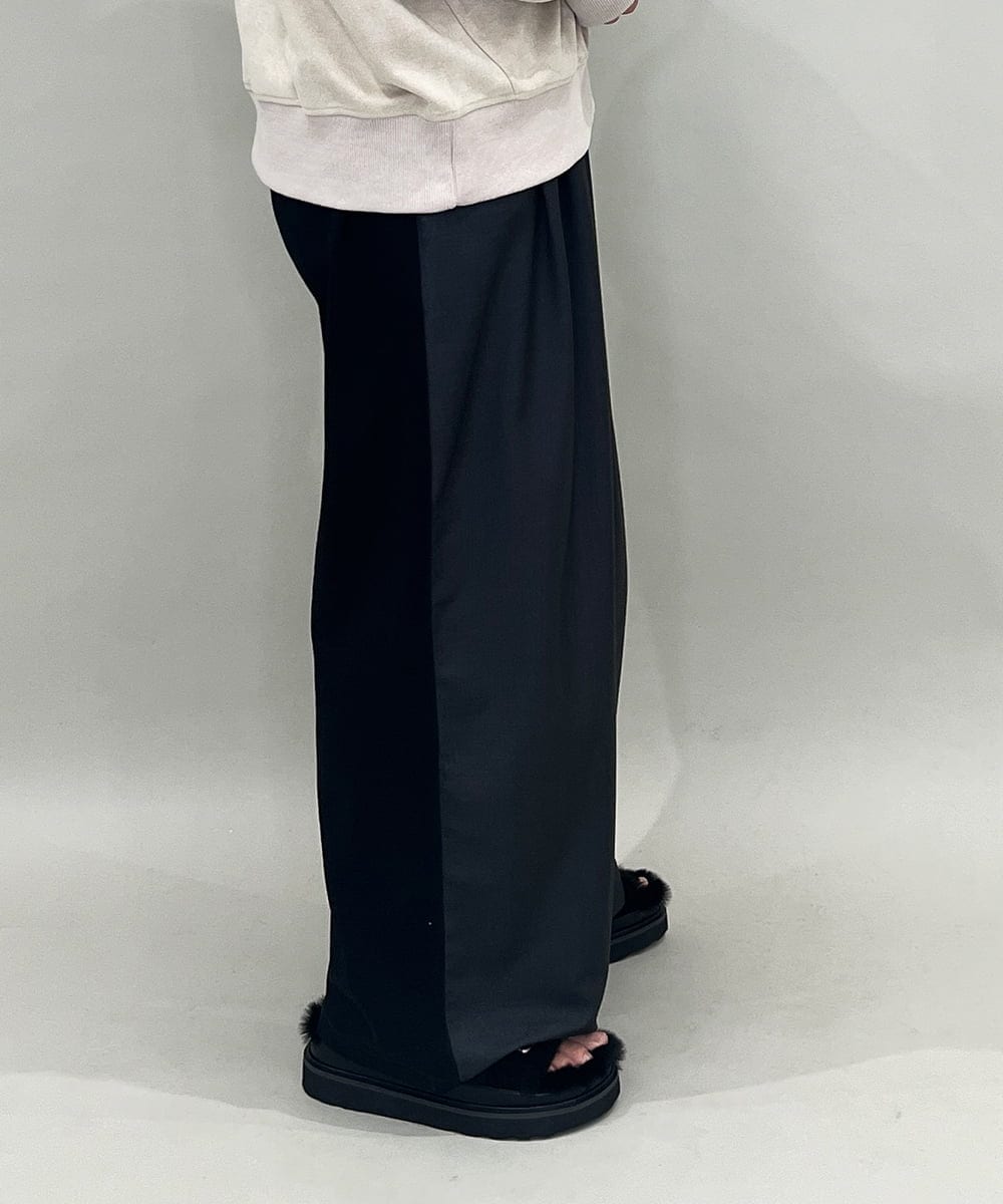 ZMLAE25150 al'aise modulation(アレーズモジュレーション) カットソージョイントワイドパンツ ダークグレー