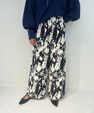 ZMLAE27110 al'aise modulation(アレーズモジュレーション) ニュアンス柄コーデュロイワイドパンツ ホワイト