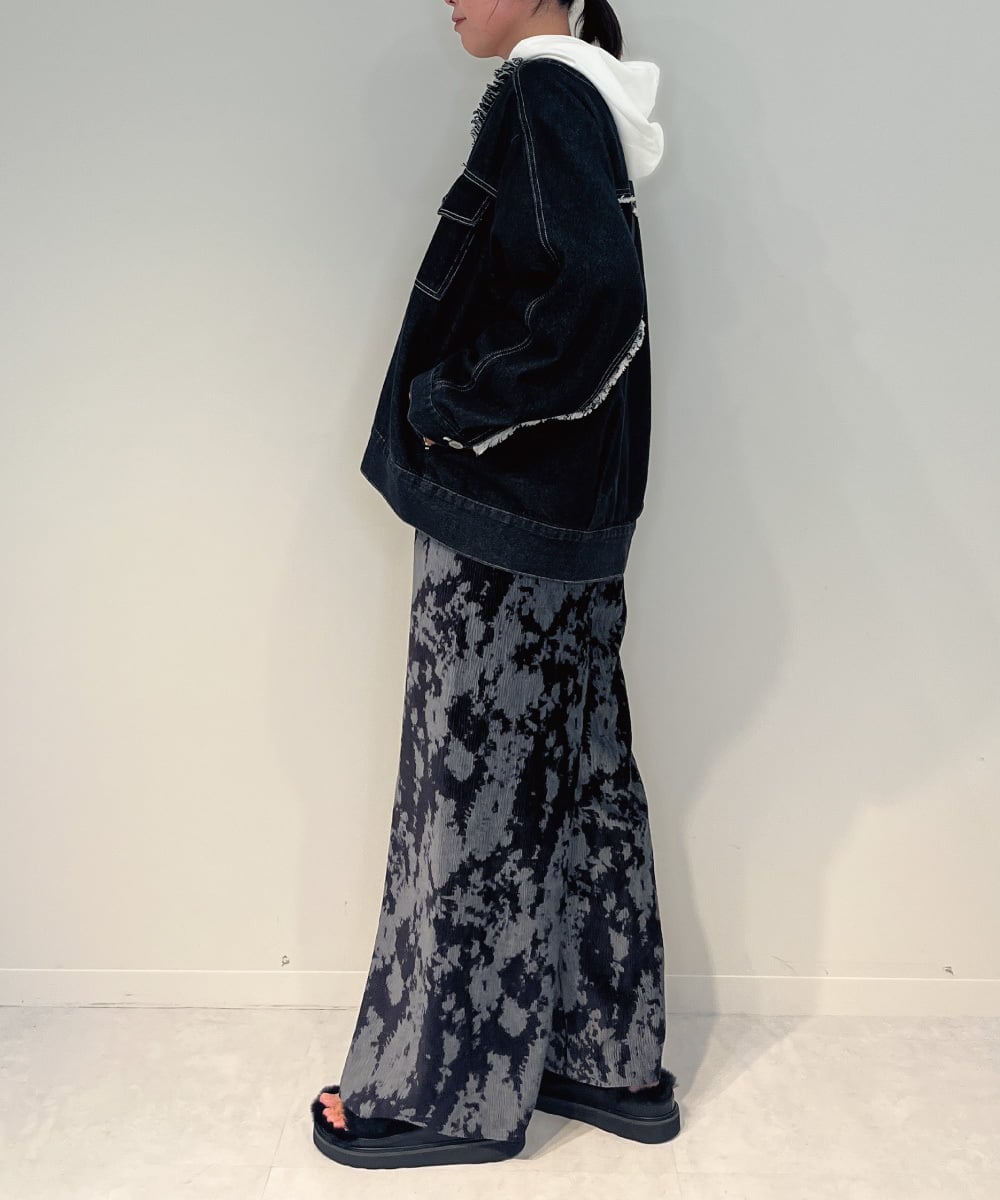 ZMLAE27110 al'aise modulation(アレーズモジュレーション) ニュアンス柄コーデュロイワイドパンツ ダークグレー