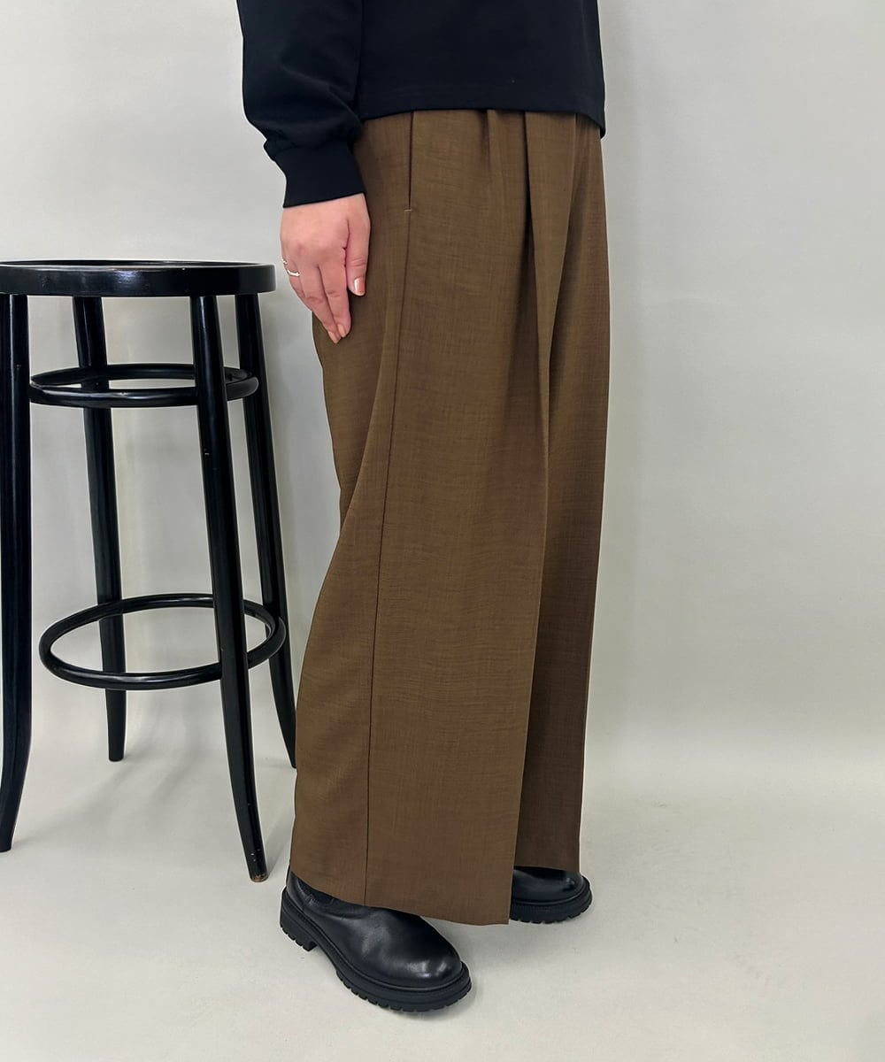 ZMLAE38160 al'aise modulation(アレーズモジュレーション) 【セットアップ対応】ツータックデザインワイドパンツ ブラウン