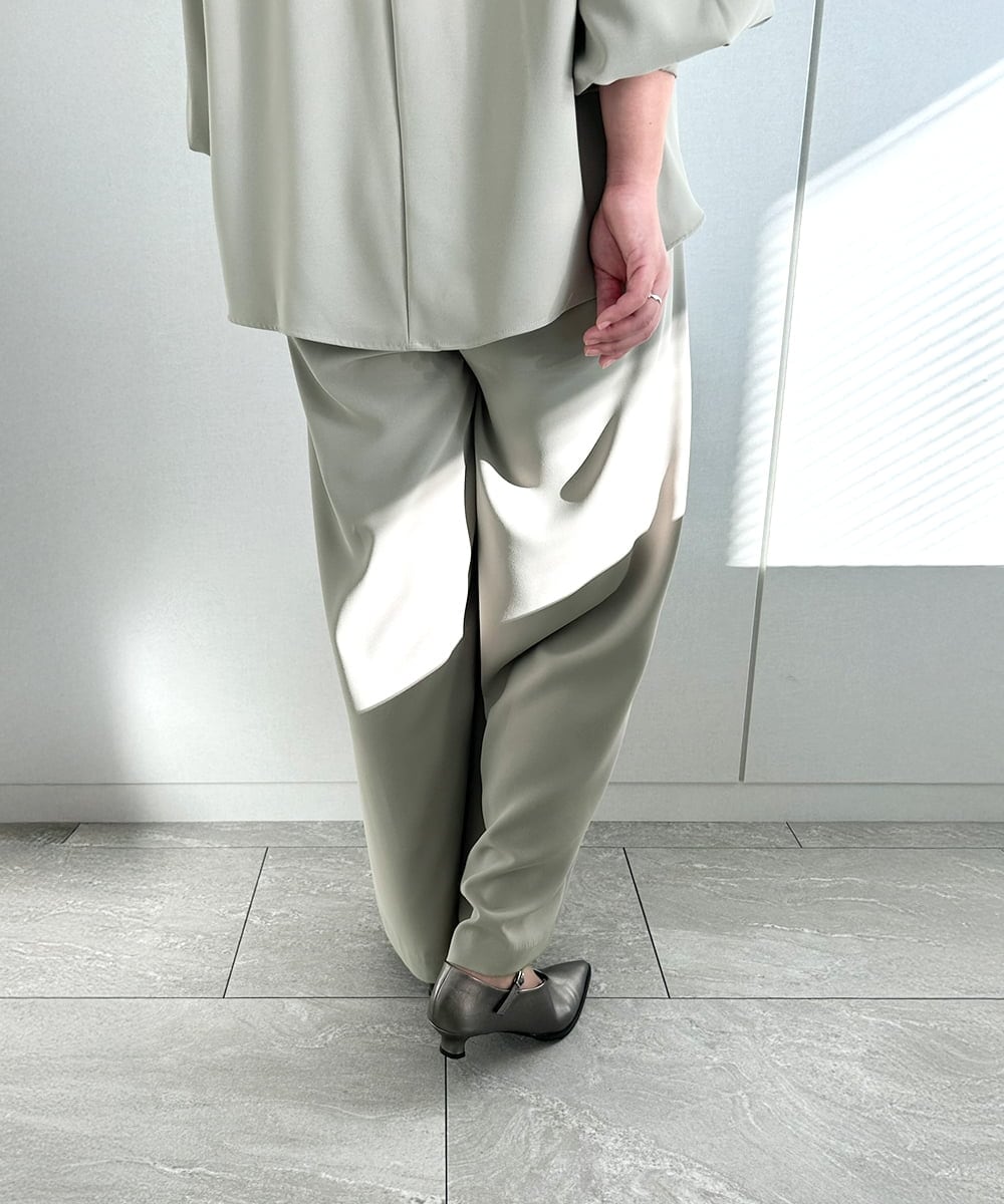 ZMLAE39148 al'aise modulation(アレーズモジュレーション) 【セットアップ対応】ツータックウエストドレープワイドパンツ ライトグレー