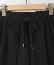 ZMLEE06099 al'aise modulation(アレーズモジュレーション) カットジョーゼットサイドラインパンツ ブラック