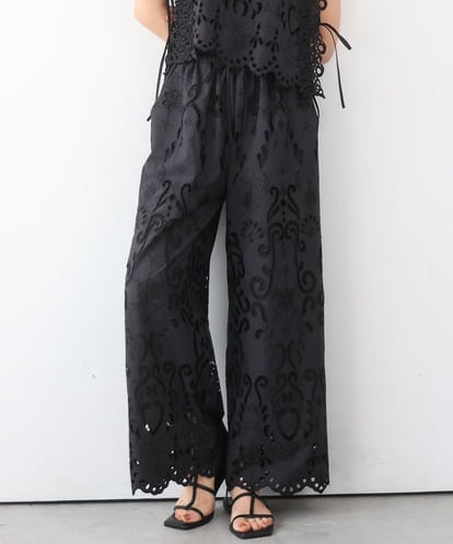 ZMLGE48178 al'aise modulation カットワークレースイージーパンツ