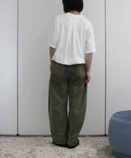 ZMLHB43138 al'aise modulation(アレーズモジュレーション) ジョイントデザインバレルレッグパンツ カーキ