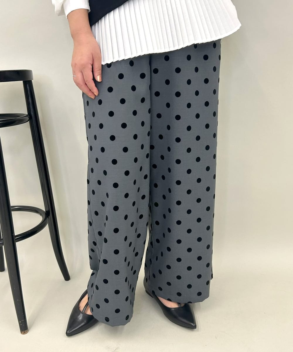 ZMLJB03090 al'aise modulation(アレーズモジュレーション) 【洗える】フロッキードットワイドパンツ ダークグレー