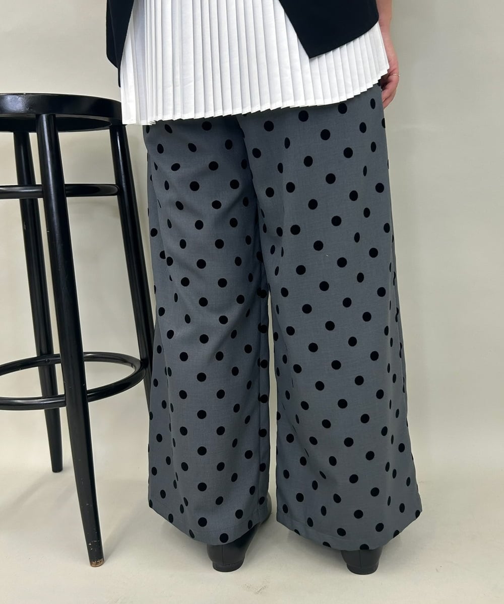 ZMLJB03090 al'aise modulation(アレーズモジュレーション) 【洗える】フロッキードットワイドパンツ ダークグレー