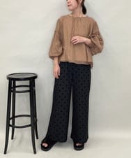 ZMLJB03090 al'aise modulation(アレーズモジュレーション) 【洗える】フロッキードットワイドパンツ ブラック