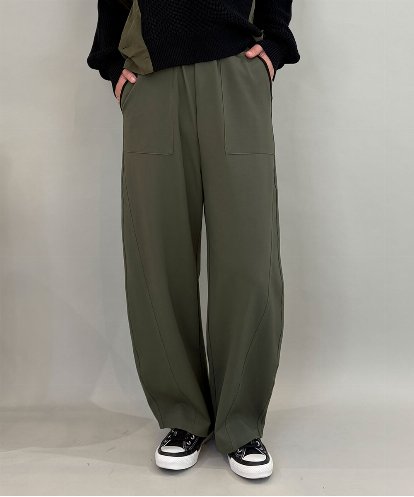 ZMLJB05128 al'aise modulation カーブフォルムストレッチイージーパンツ