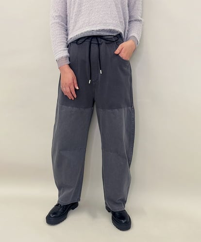 ZMLJB11145 al'aise modulation ジョイントデザインバレルレッグパンツ